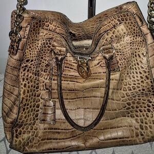 Michael Kors. MK. Hamilton Purse Bag Handbag Brown Alligator. EUC